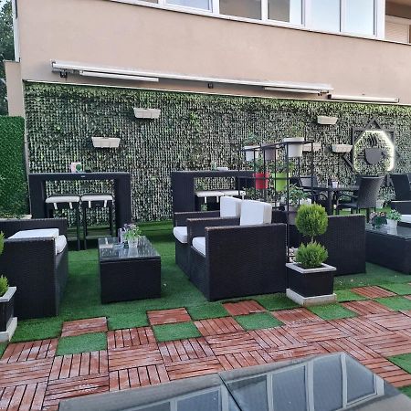 Hotel Tri "O" Topola Екстер'єр фото
