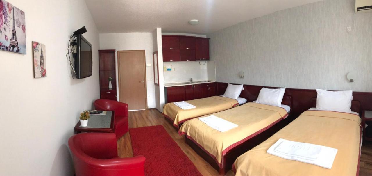 Hotel Tri "O" Topola Екстер'єр фото