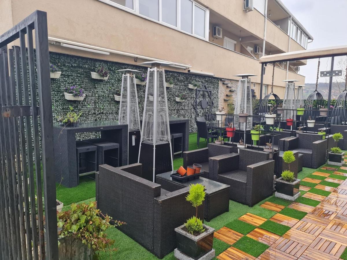 Hotel Tri "O" Topola Екстер'єр фото