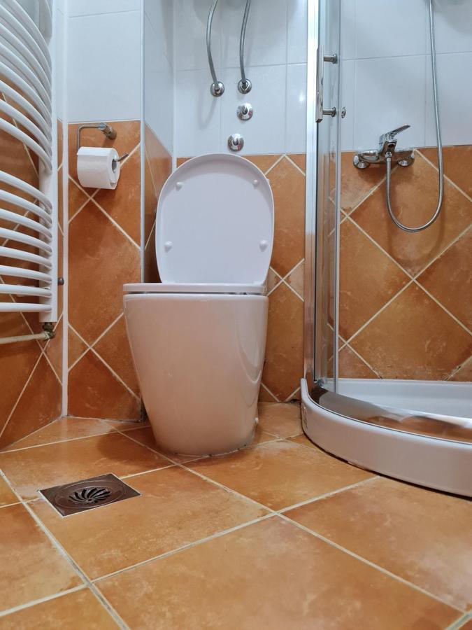Hotel Tri "O" Topola Екстер'єр фото