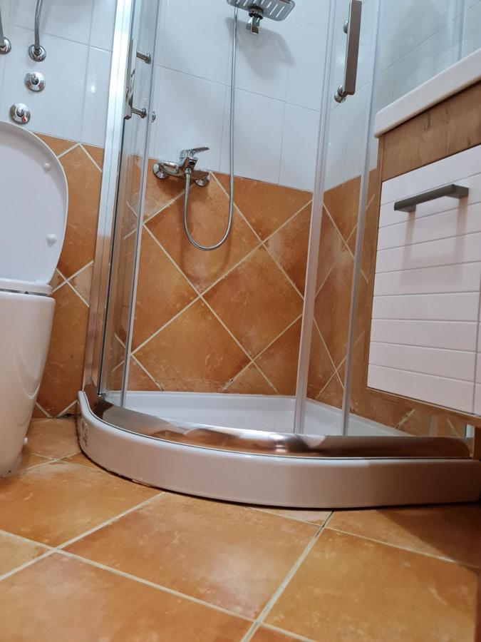 Hotel Tri "O" Topola Екстер'єр фото
